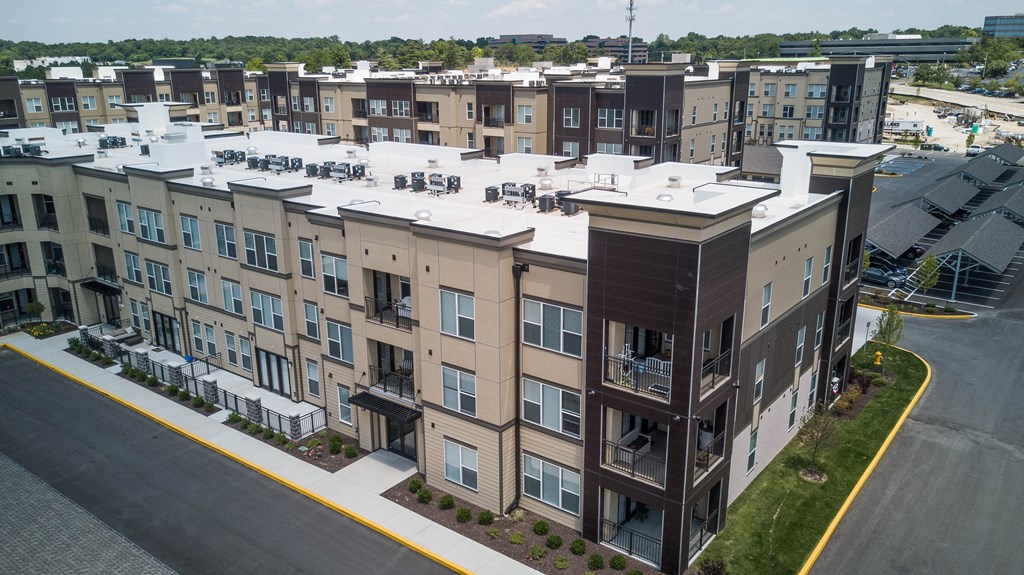 Alinea Town & Country Apartments, 12831 Daylight Dr, Des Peres, MO